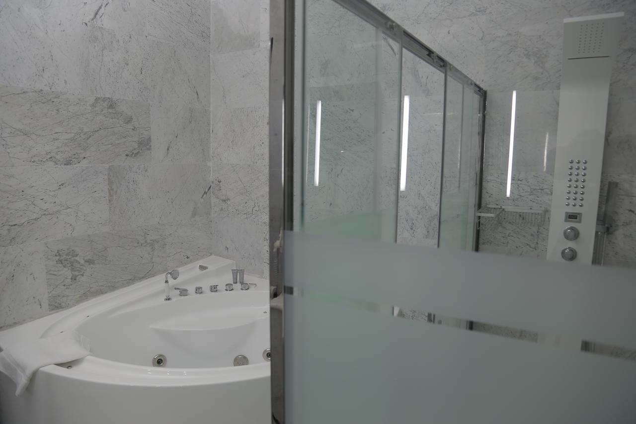 לומה Hotel Ahoefa King Salomon Garden מראה חיצוני תמונה