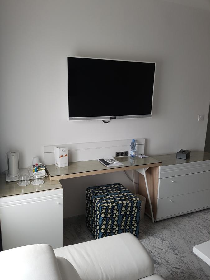 לומה Hotel Ahoefa King Salomon Garden מראה חיצוני תמונה